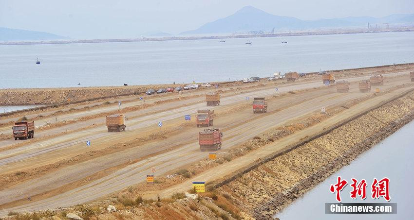 Dalian baut gr??ten Offshore-Flughafen der Welt