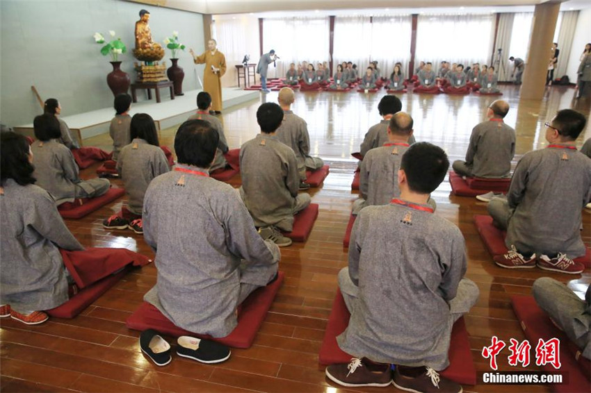 Shanghaier im Meditationsfieber
