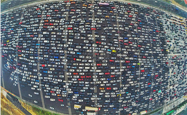 Verkehrschaos aus der Vogelperspektive