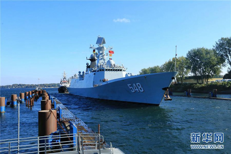 Chinesischer Sonderkonvoi f?hrt erstmals durch den Kieler Kanal