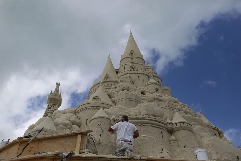 USA baut welth?chste Sandskulptur