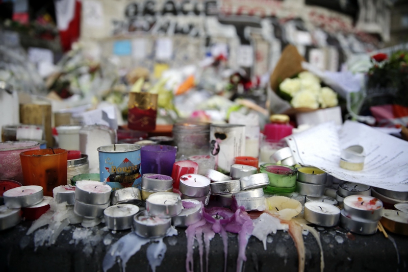 Trauer um die Opfer bei Terroranschl?gen in Paris