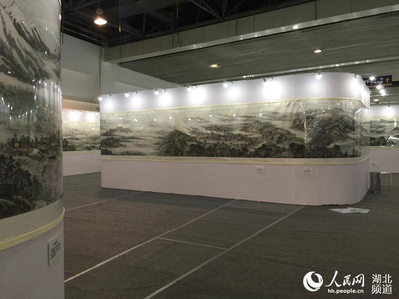 Wuhan pr?sentiert Jangtse auf Riesen-Bildrollen