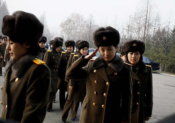 Nordkoreanische Soldaten zur Kunstaufführung in China