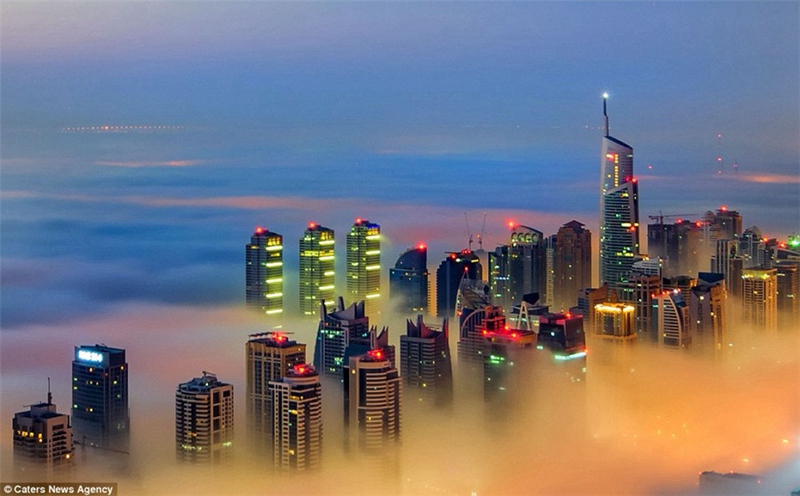 M?rchenhaftes Morgengrauen in Dubai