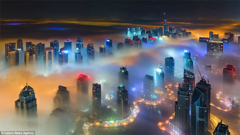 M?rchenhaftes Morgengrauen in Dubai