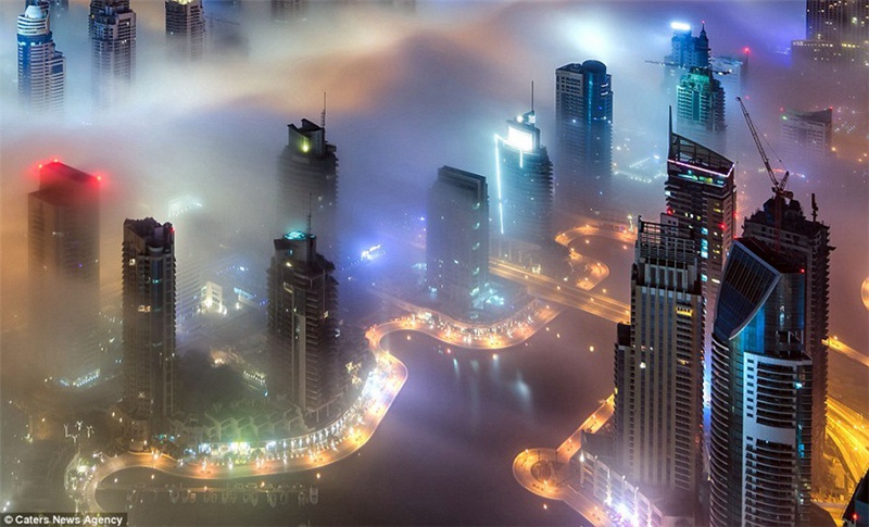 M?rchenhaftes Morgengrauen in Dubai