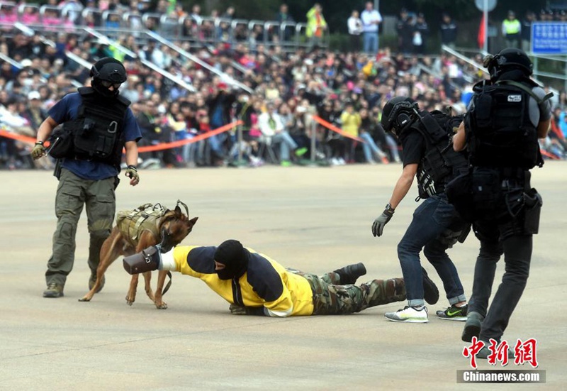 Tag der Offenen Tür an der Hongkonger Polizeiakademie