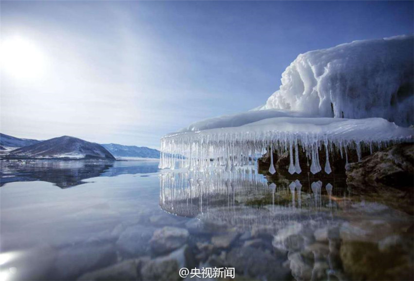 ?Eisgardinen“ am Fu? des Tianshan-Berges
