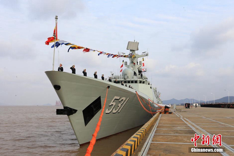 Chinesische Marine stellt neue Fregatte in Dienst 
