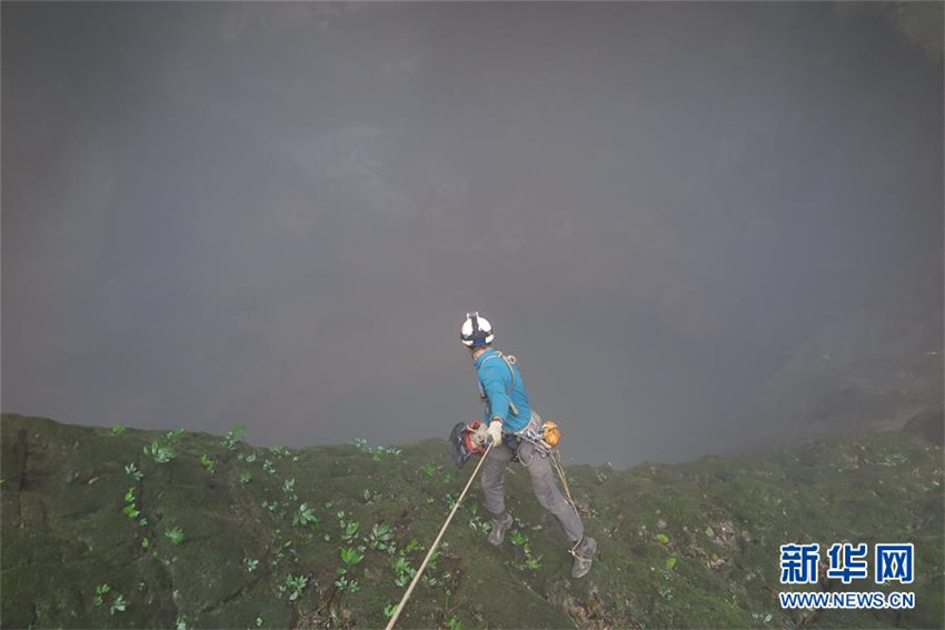 420 Meter tiefe unterirdische H?hle in Guangxi durch China und Frankreich entdeckt