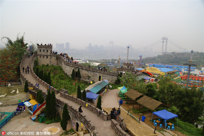 Chongqing baut die Gro?e Mauer nach