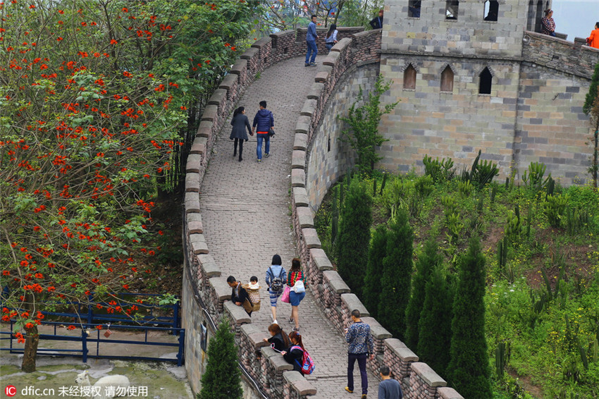 Chongqing baut die Gro?e Mauer nach