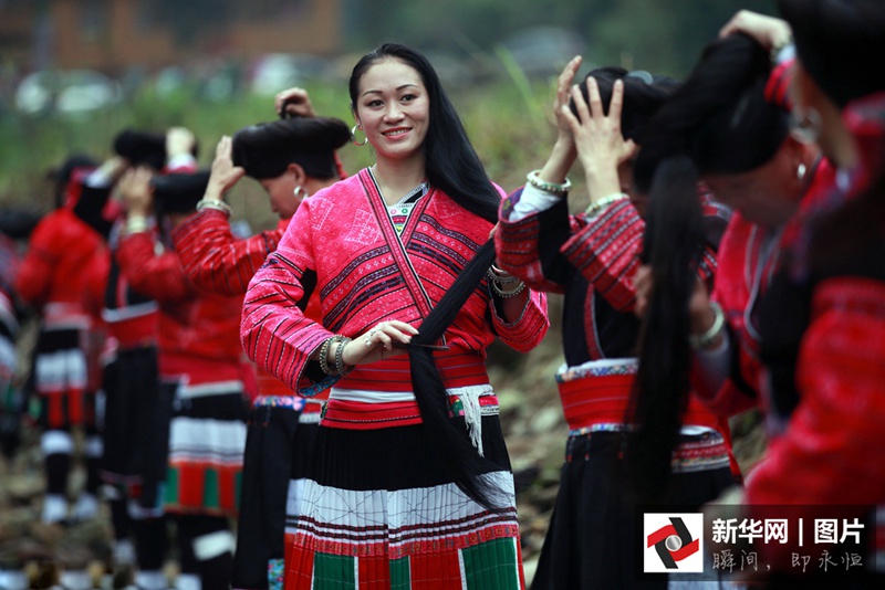Guilin feiert das ?Fest des langen Haares“