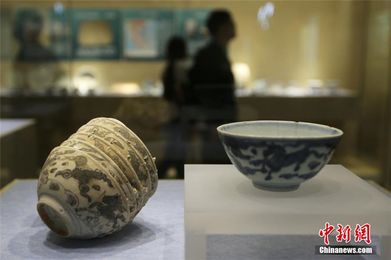 Ausstellung 800 Jahre alter Kulturgegenst?nde der Seidenstra?e