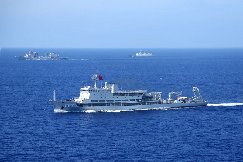 Chinesische und US-amerikanische Marine üben gemeinsam im Westpazifik 