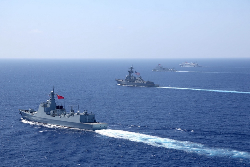 Chinesische und US-amerikanische Marine üben gemeinsam im Westpazifik 