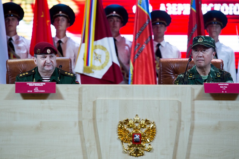 Chinesisch-russisches Terrorismusbek?mpfungstraining beginnt