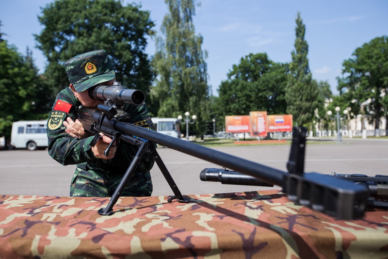 Chinesisch-russisches Terrorismusbek?mpfungstraining beginnt
