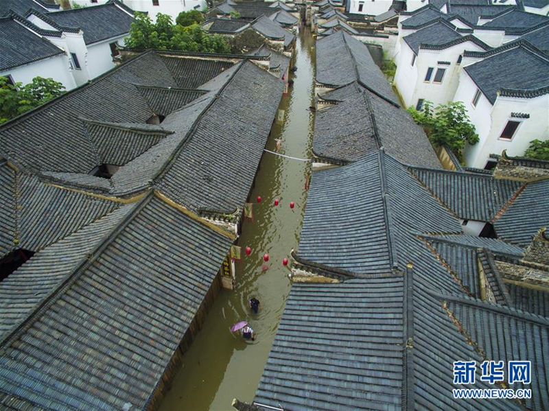 überschwemmungen in Südchina wegen Starkregen