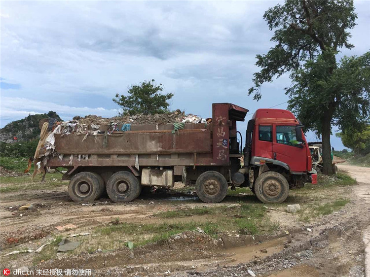 Illegale Mülldeponie am Taihu-See bei Suzhou