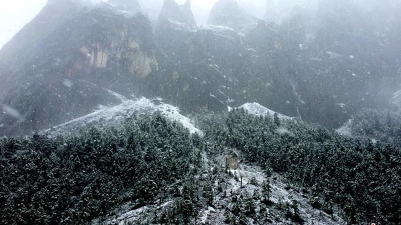 Schnee in Yading
