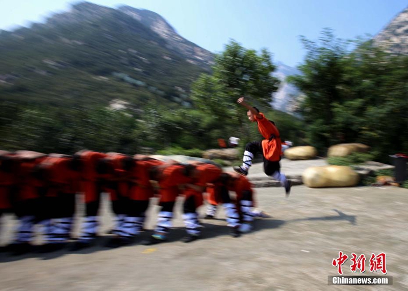 Shaolin-M?nche zeigen ihre Kampfkünste