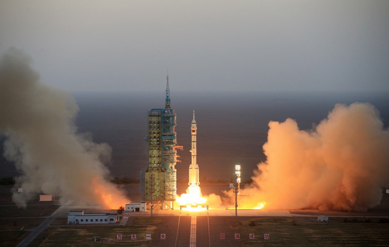 Raumschiff Shenzhou 11 mit zwei Astronauten erfolgreich ins All gestartet