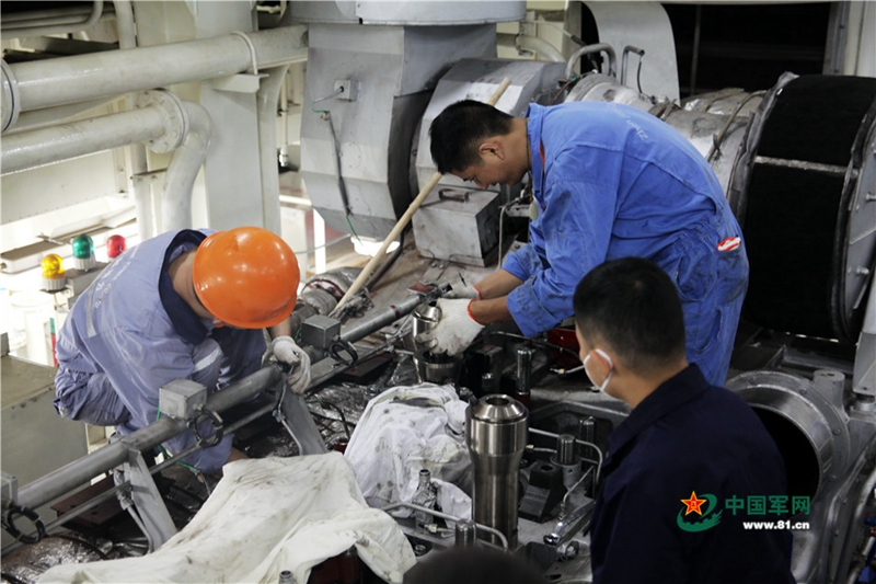 Wartung der Schwergutfrachter für Chinas Tr?gerraketen