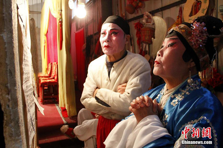 Jahrhundertealte Schauspieltruppe tr?umt von der Verbreitung der Guilin-Oper