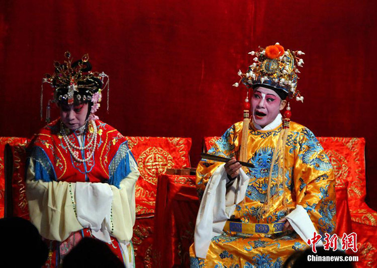 Jahrhundertealte Schauspieltruppe tr?umt von der Verbreitung der Guilin-Oper