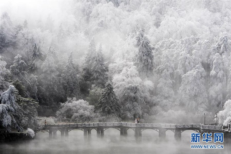 Schneewei?er Winter auf dem Lu Shan
