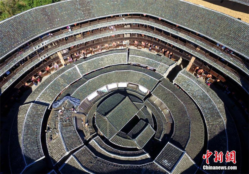 Luftbilder: Traditionelle Lehmgeb?ude in Fujian