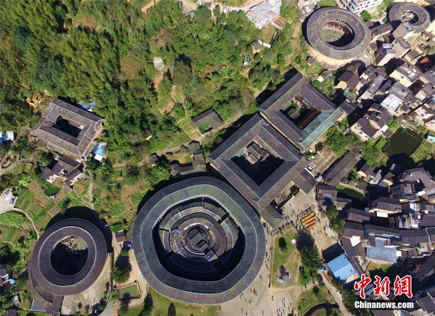 Luftbilder: Traditionelle Lehmgeb?ude in Fujian