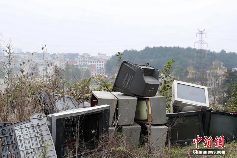 Berg der ausgedienten Haushaltsger?te in Guiyang