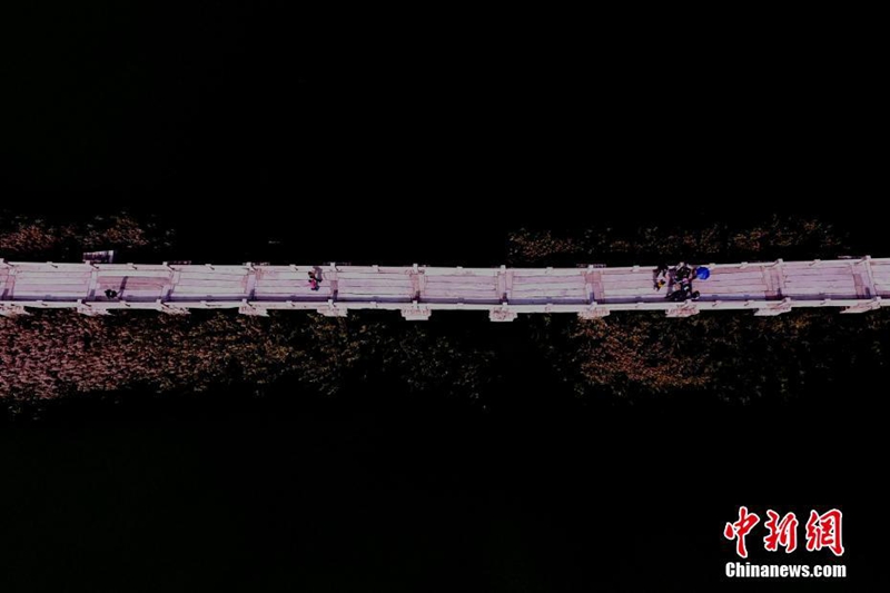 Chinas l?ngste antike Steinbrücke aus der Vogelperspektive