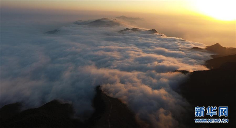 Wundersch?nes Wolkenmeer über dem Huaying-Berg