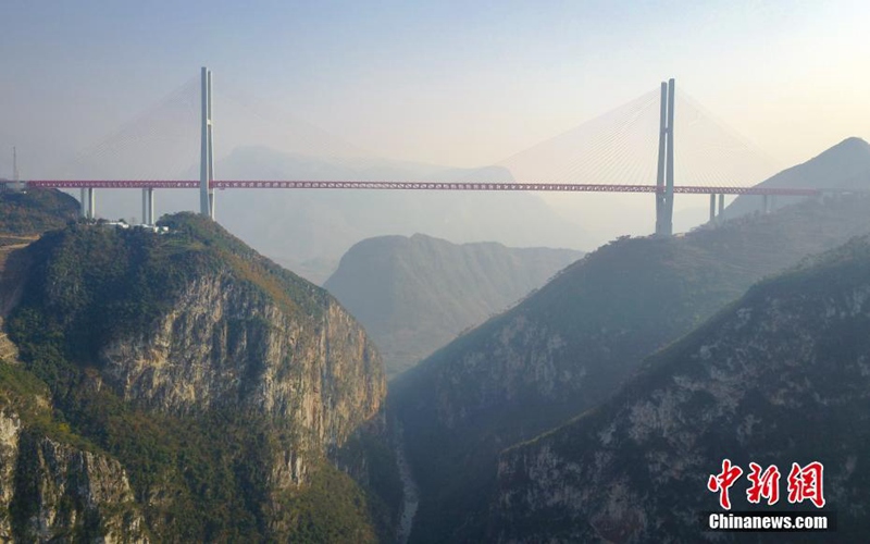 Welth?chste Brücke in Dienst gestellt