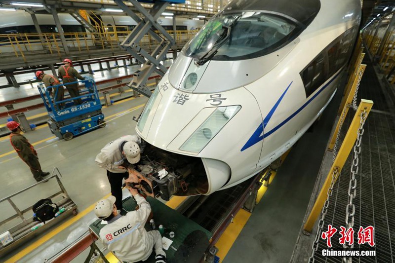 Westchinas gr??te Wartungsbasis für Hochgeschwindigkeitszüge erwartet ?Chunyun“