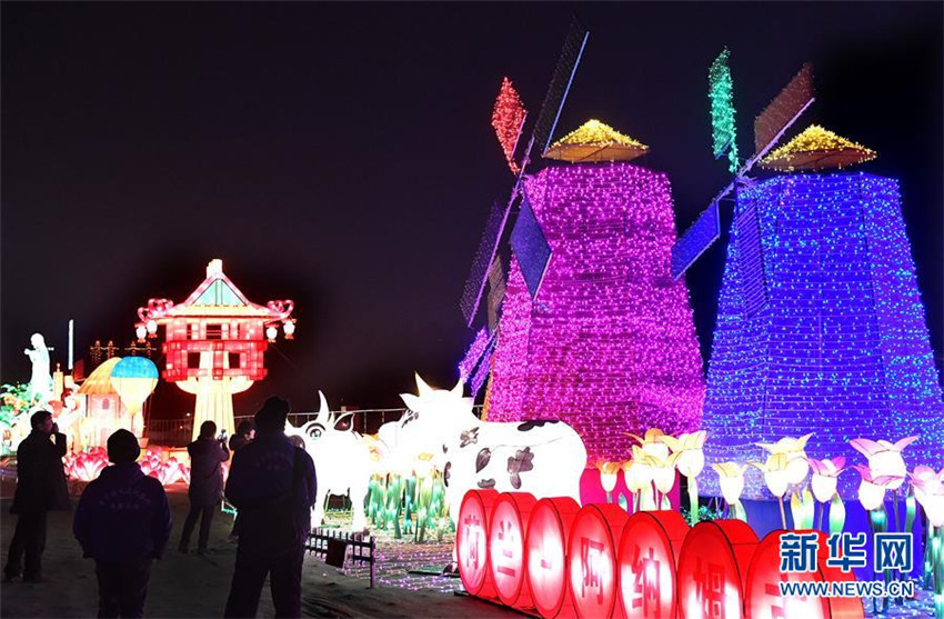 Internationales Lichtfestival ?Belt and Road“ in Shaanxi