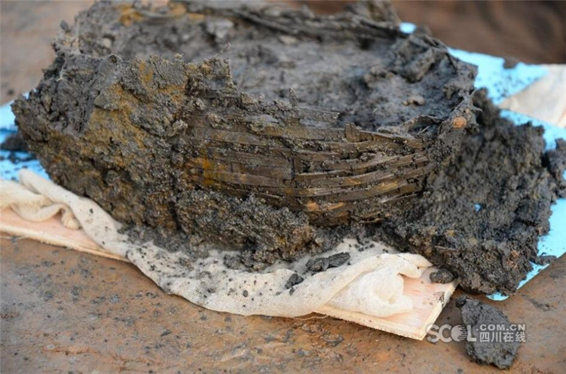 Bauprojekt enthüllt 60 Gr?ber aus der Zeit der Streitenden Reiche