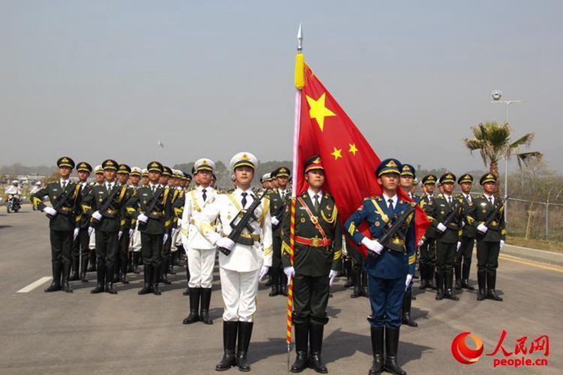 Chinas Ehrengarde debütiert am ?Pakistan Day“
