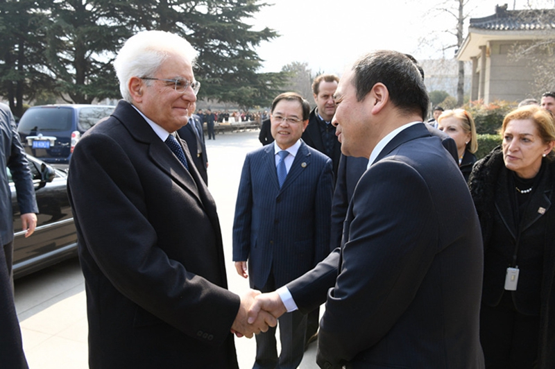 Italienischer Pr?sident besucht Museum von Mausoleum Qin Shihuangdis