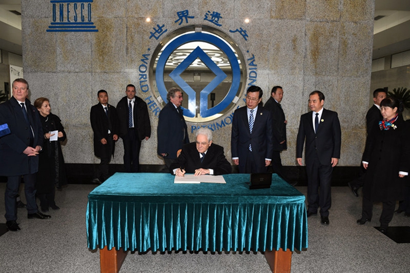 Italienischer Pr?sident besucht Museum von Mausoleum Qin Shihuangdis