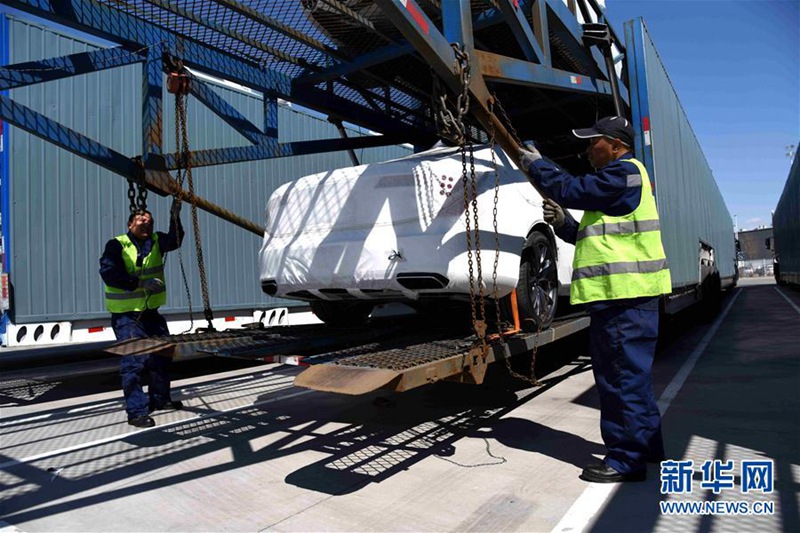 Erstmaliger Export von Oberklassewagen chinesischer Fertigung in die USA
