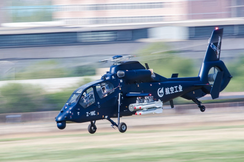 Angriffshubschrauber Z-19E begeht Jungfernflug