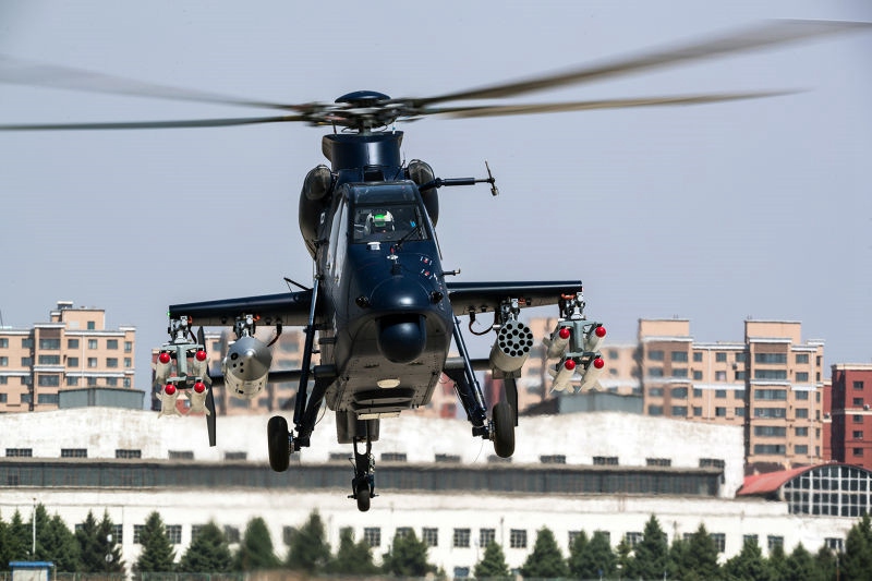 Angriffshubschrauber Z-19E begeht Jungfernflug