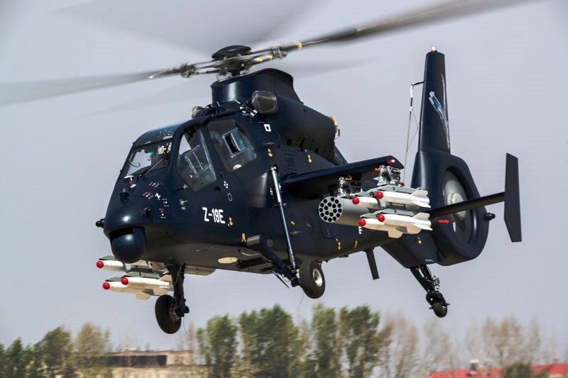 Angriffshubschrauber Z-19E begeht Jungfernflug