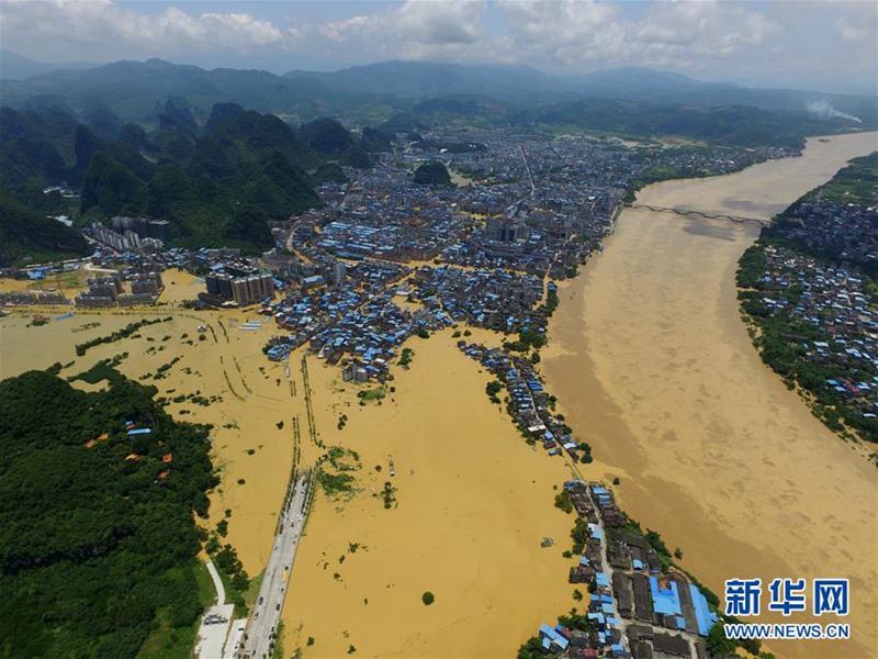 überschwemmungen in Guangxi 
