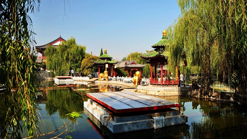 Huaqing Palast feiert den ersten Kultur- und Naturerbetag